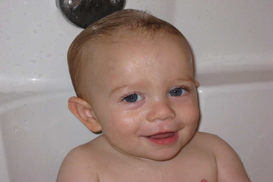 ../image/day 1 dean bathtime  6.jpg